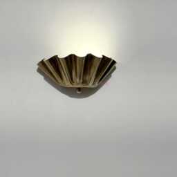 Mid-Century Brass Half Flower Wall Sconce Lamp - Handmade Modern Light - thumbnail 3