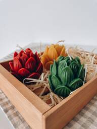 Handmade Beeswax Lotus Candle - She Gift Cozy & Romantic Atmosphere in Any Room, Natural Cute Water Lily Flower, Home Decor - thumbnail 1