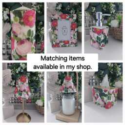 Beautiful Vintage Pink Roses Wax Or Flameless Pillar Candles - thumbnail 3