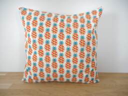 Cushion Cover 40 X cm, White Fabric Printed With Pineapple, Green Red Orange, Interior Decoration, Trendy, Exotic, Tropical, Fruits - thumbnail 1