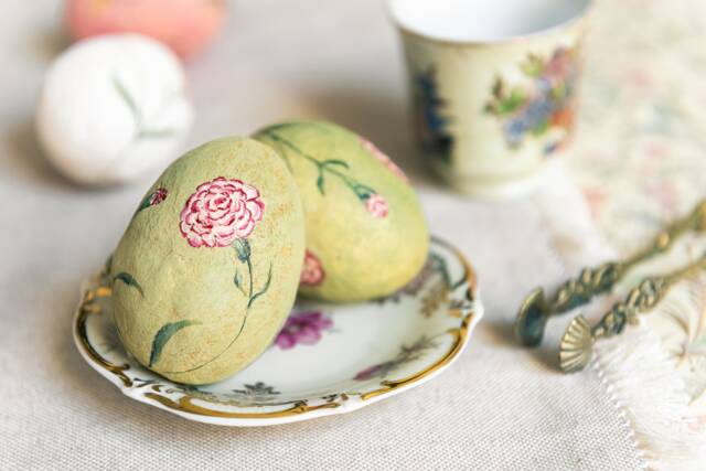 Hand Painted Flower Decorated Egg, Carnation Decoration, Collectible Free Standing Decoration - image 1