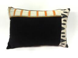 Handwoven Vintage Textile Zemi Ikat Pillow