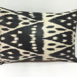 Handwoven Vintage Textile Zemi Ikat Pillow - thumbnail 4