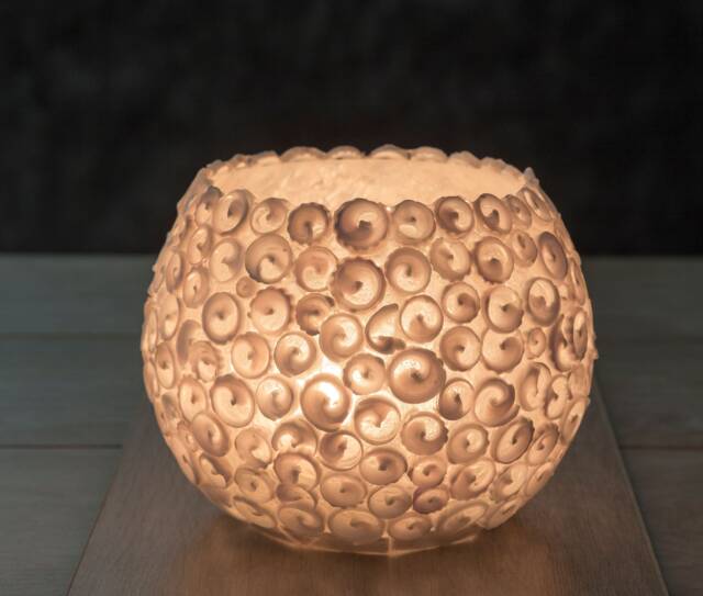 Wind Light Handmade in Spain-Fracture Solid Fiberlascubus With Shells Snail Shape - Color Cream - image 1