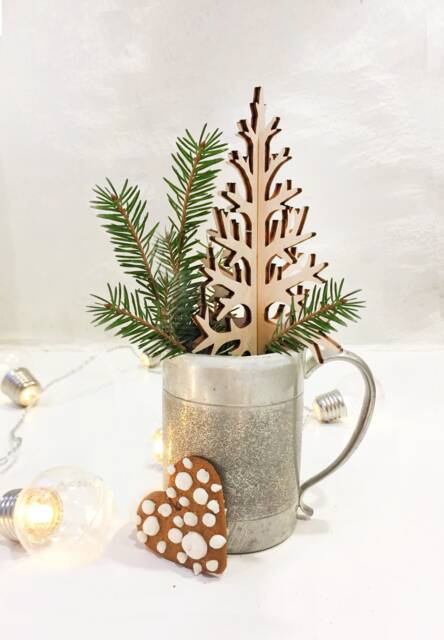 Pocket-Sized Wooden Christmas Tree - 15cm Laser-Cut Birch Plywood Tabletop Unique Postcard-Sized Holiday Decor - image 1