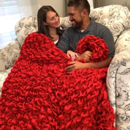 Handmade Red Luxury Throw Blanket Weighted Calming Decor - thumbnail 3