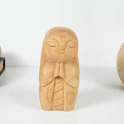 Woman Jizo Statue, Buddha Sculpture, Wood Figurine, Unique, Greeting, Wooden Jizo, Housewarming, Namasthe, Table Decor, Mother Loss Gift - thumbnail 3