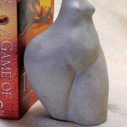 Concrete Bookends - Curvy Female Ornament Shelf Decor Figurine Sculpture Statue Book Ends Perfect Gift Unique UK Seller - thumbnail 2