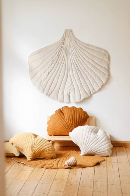 "Velvet Ginkgo Leaf Mat ""Cream" - image 1