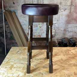 Traditional Pub High Bar Stool - thumbnail 3