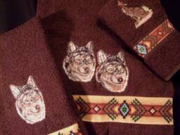 Wolf Towel Set