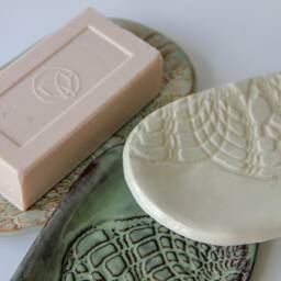 Handmade Ceramic Soap Dish Lace Imprint Pottery, Bathroom Decor - thumbnail 3