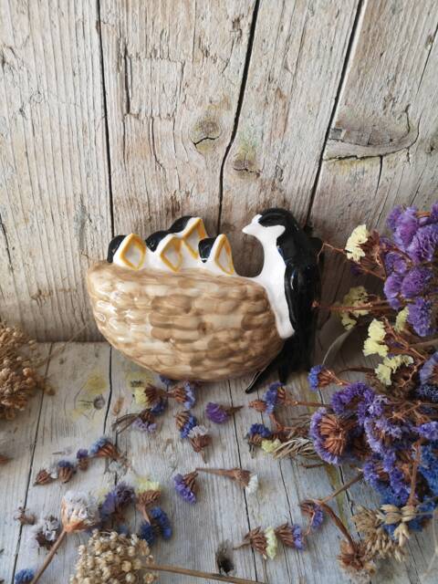 Ceramic Swallows Nest/Schwalbennest Aus Keramik/Nid D'hirondelle En Ceramique/Nido De Golondrina/Nido Di Rondine in Ceramica /Ninho Cer??mica - image 1