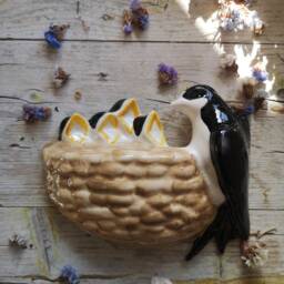 Ceramic Swallows Nest/Schwalbennest Aus Keramik/Nid D'hirondelle En Ceramique/Nido De Golondrina/Nido Di Rondine in Ceramica /Ninho Cer??mica - thumbnail 2
