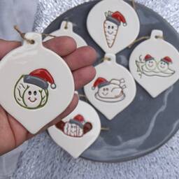 Two Peas in A Pod, Handmade Ceramic Pea Christmas Tree Decoration, Dinner, Image, Design - thumbnail 2