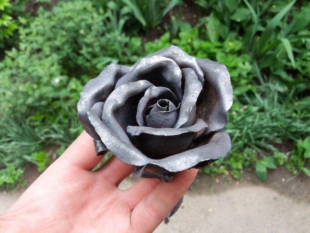 Rose, Hand Forged Rose, Metal Steel Iron Anniversary, Iron Rose 6Th Anniversary Gift, Sixth Geschmiedete Rose - image 1
