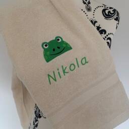 Frog Head Towel - Personalised Face Cloth/Hand Bath = Embroidered - thumbnail 3