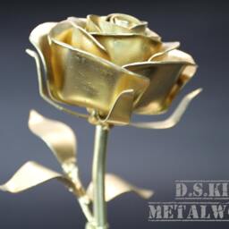 Gold Painted Steel Rose Long Stem Metal Flower, Handcrafted - thumbnail 3