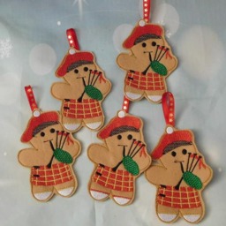 Gingerbread Scotsman Christmas Ornament Felt Kilt Tree Decoration - thumbnail 4