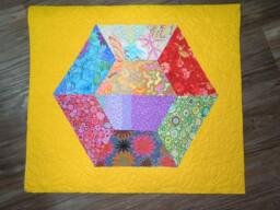 Hexi Flip Quilt Pattern & Pillow - thumbnail 2