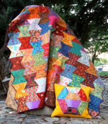 Hexi Flip Quilt Pattern & Pillow - thumbnail 1