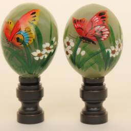Chinese Jade Stone Egg Lamp Finials - Butterflies & Daisies On Bronze Hardware A Matching Pair - thumbnail 2