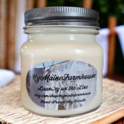 Laundry On The Line Soy Candle Fresh, Clean Scent - Made in Maine - thumbnail 2