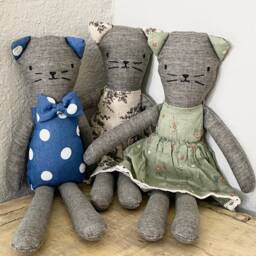 Violet & Pierre Cat Toy. Handmade Toys Dressed in Vintage Cotton Florals Polka Dot Blue. Toys - thumbnail 4