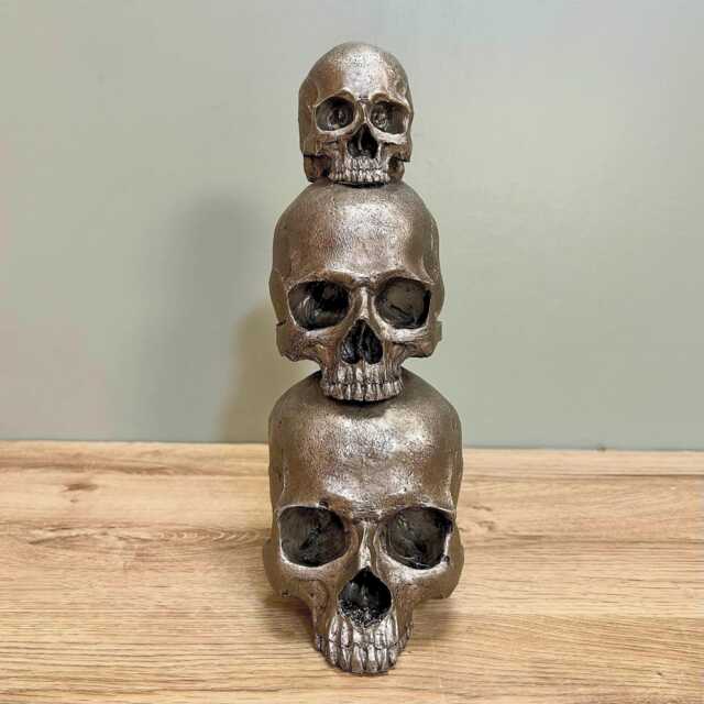 Three Skull Tower Ornament Home Decoration/Led Light Up Unique Gift Halloween Gothic D??cor - image 1