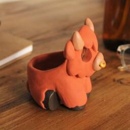 Highland Cow Tealight Holder - Hand Sculpted Ceramic Animal - thumbnail 4