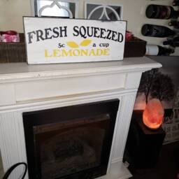 Lemonade Sign Fresh Squeezed Rustic Farmhouse Kitchen Decor Lemon Decoration Wall Hanging Distressed Wood - thumbnail 2