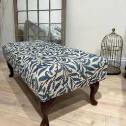 Luxury Will Blue Non Storage Ottoman, Willow Tapestry Foostool, Chesterfield Footrest in Plush Velvet - thumbnail 2