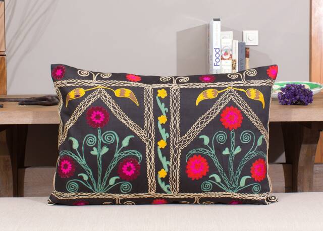"Suzani Pillow Cover, Uzbek Pillow, 20.47"" X 30.91" - image 1