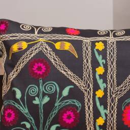 "Suzani Pillow Cover, Uzbek Pillow, 20.47"" X 30.91" - thumbnail 2