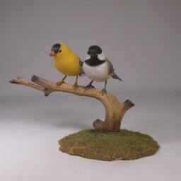 Black-Capped Chickadee With America Goldfinch Hand Carved Wooden Bird Carvings - thumbnail 2