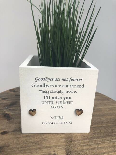 Memorial Mum Mam Mom Mummy Flower/Plant Pot Personalised Bereavement in Memory Of A Loved One ~ Mother Dad Nana Grandad Aunt Or Any Name