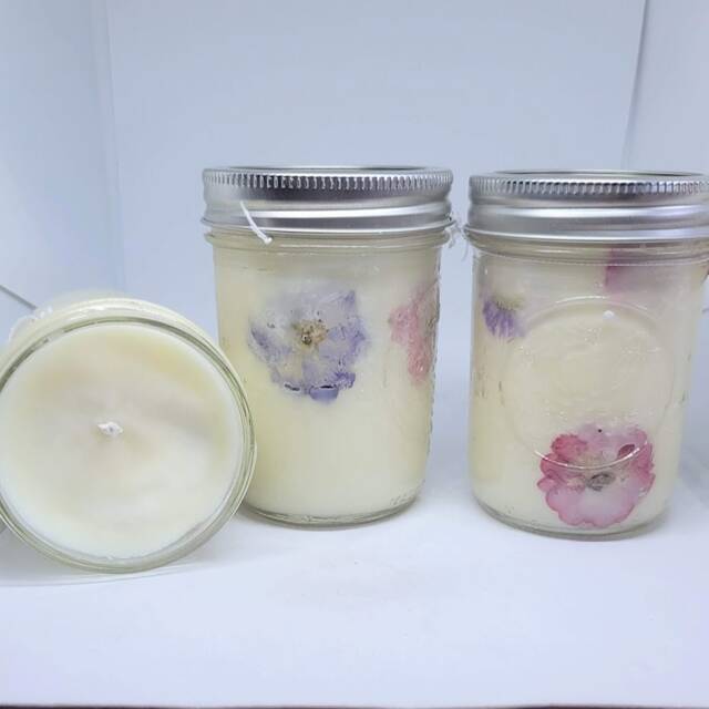 Perfect Garden - 8Oz Soy Candle With Hidden Gemstone Charm - image 1