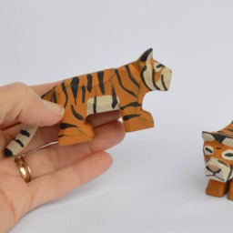 Hand Carved Wooden Noah's Ark Animals Lion, Cheetah, & Tigers - thumbnail 3