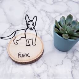 Wire German Shepherd Sculpture Personalized Pet Memorial, Desk Decor - thumbnail 3