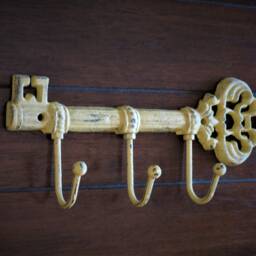 Rustic Key Holder Shabby Chic Skeleton Rack, Entrance Wall Decor - thumbnail 2