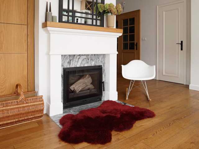 "Regular Sheepskin Burgundy Throw Genuine Leather Sheep Skin 50 "" X 30" - image 1