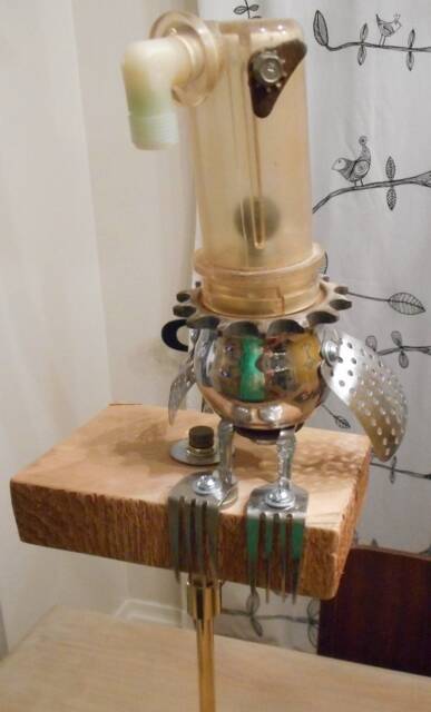 Parrot Head - image 1