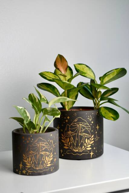 Hand-Painted Gold Sparkle Mushroom Planter Concrete Succulent Pot - image 1