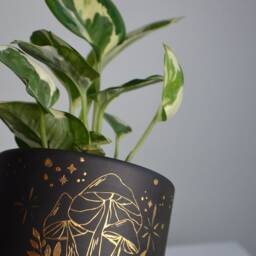 Hand-Painted Gold Sparkle Mushroom Planter Concrete Succulent Pot - thumbnail 2