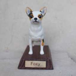 Adorable Chihuahua Figurine Handcrafted Resin Sculpture For Pet Owners - thumbnail 3