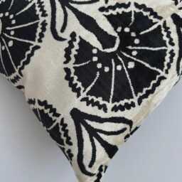 Silk Velvet Cushion Cover, Black Carnations Cushions, Turkish Jacquard Cushion, Ikat Pillow, Decorative Pillow 16''x16''/40x40 cm - thumbnail 3