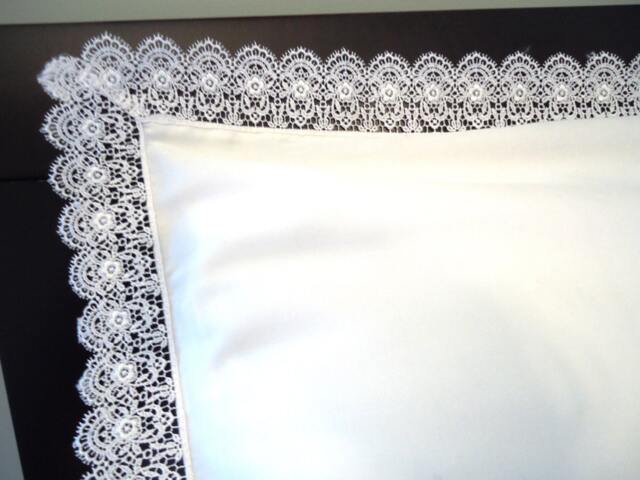 Venice Lace Pillow Sham - 1 Standard White 100% Cotton Sateen New - image 1