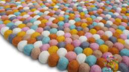 Gumball Felt Ball Rugs 90 cm - 250 Neutral Tone - Free Shipping - thumbnail 1