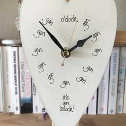 Personalized Gin O'clock Heart Clock - thumbnail 2
