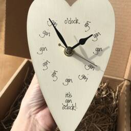 Personalized Gin O'clock Heart Clock - thumbnail 4